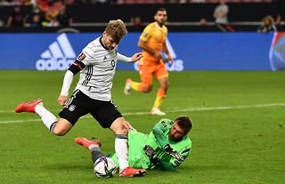 Deutschland erzielte unter der Leitung von Hansi Flick eine Siegesserie